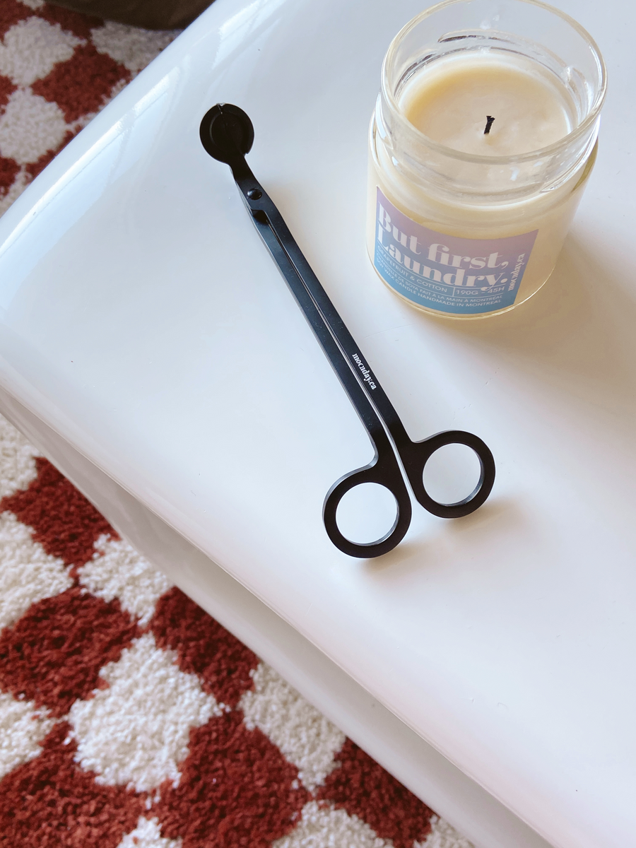 Wick trimmer